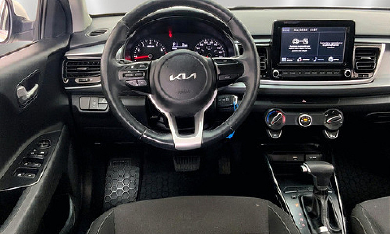 Kia Rio 2023...