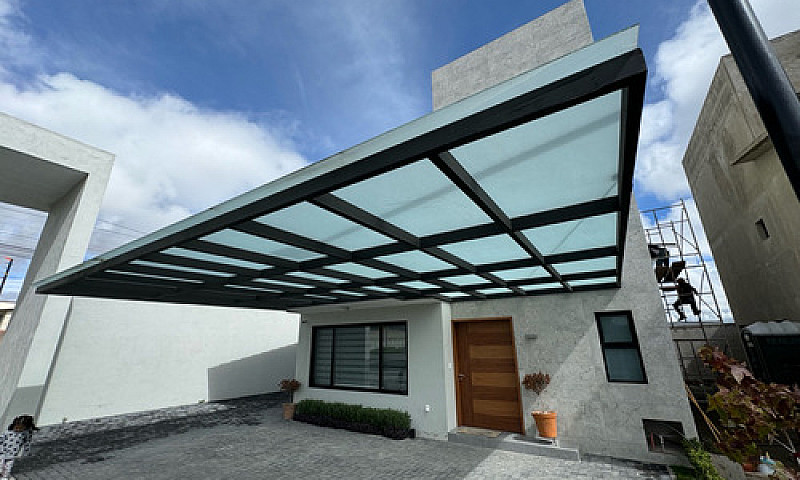 Casa En Llano Grande...