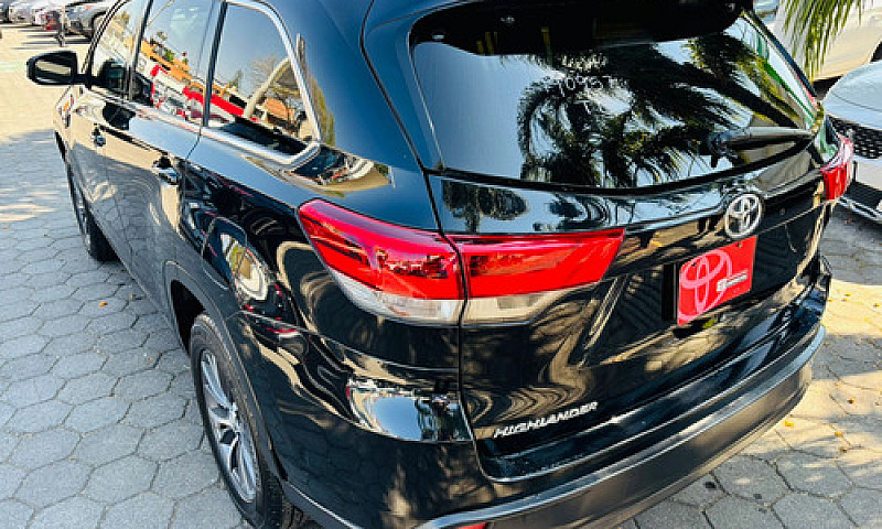 Toyota Highlander 20...