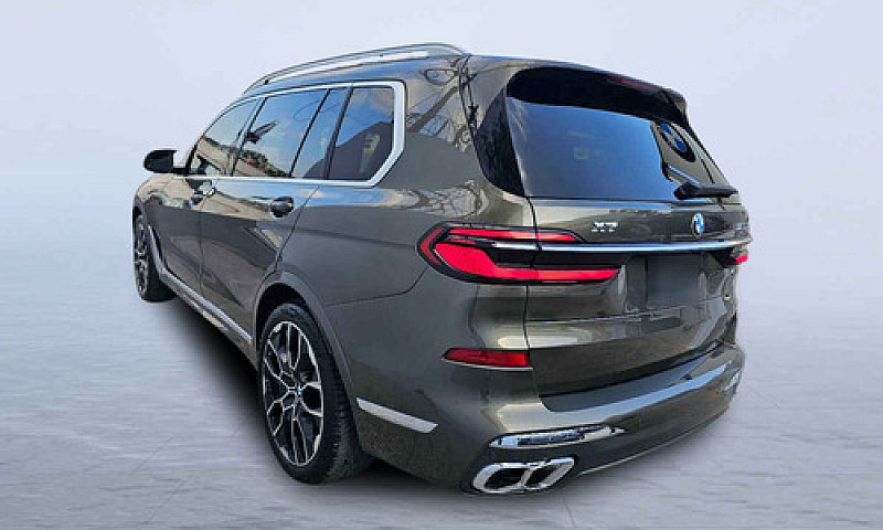 Bmw  X7  2024...