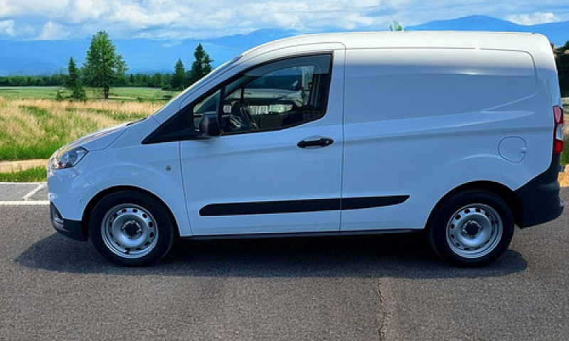 Ford Transit 2023...