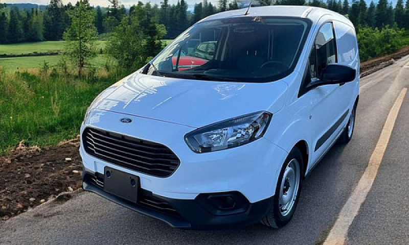 Ford Transit 2023...