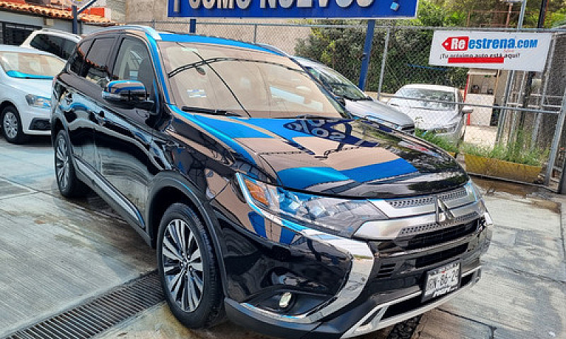 Mitsubishi Outlander...