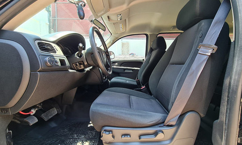 Chevrolet Tahoe 2014...