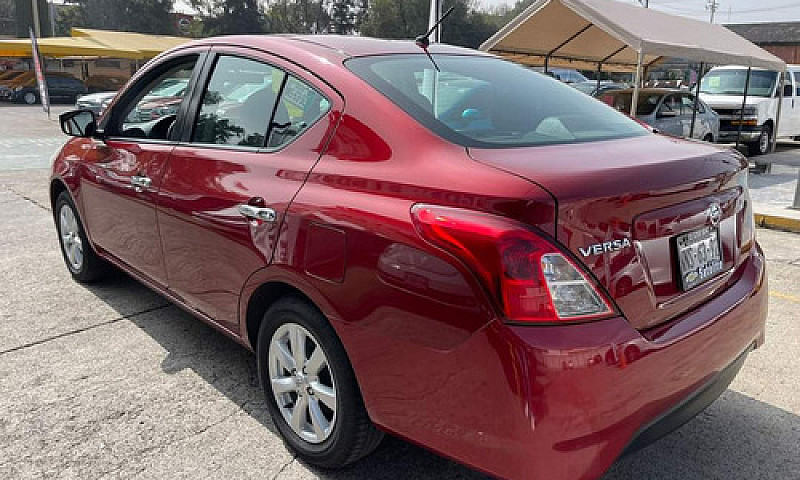 Nissan Versa 2019...