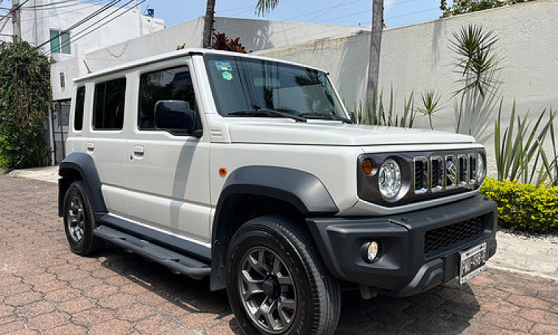 Suzuki Jimny 1.5 Glx...