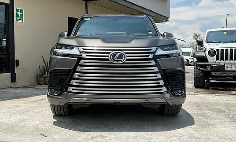 Lexus Lx 2023...