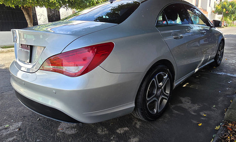 Mercedes-Benz Clase ...