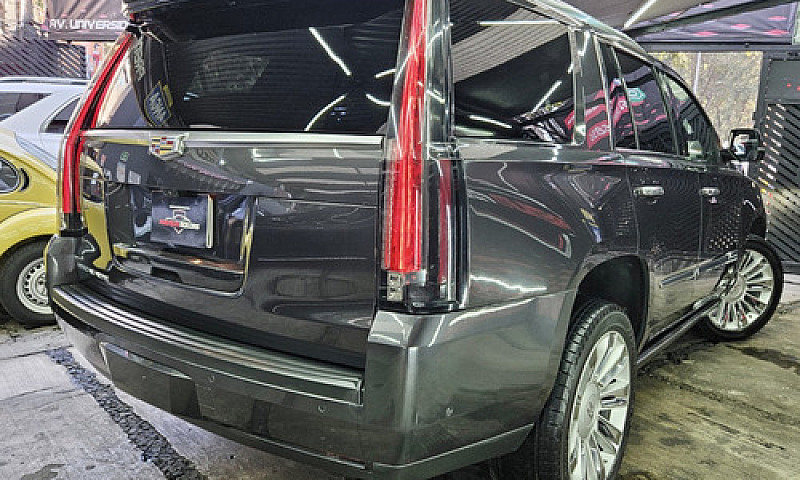 Cadillac Escalade 20...