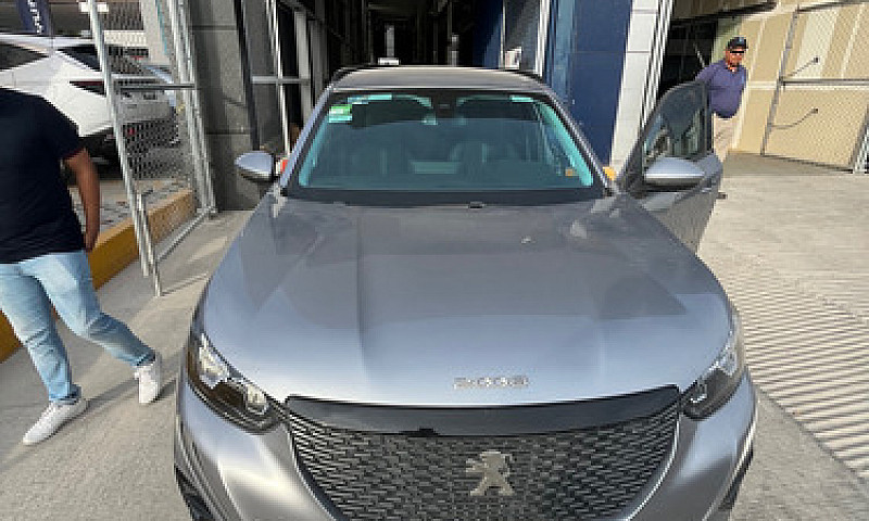 Peugeot 2008 1.2 Pur...