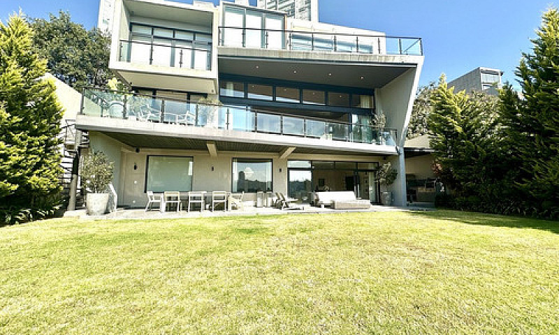 Hermosa Casa En Vent...