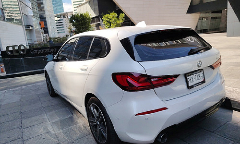 Bmw  Serie 1  2023...