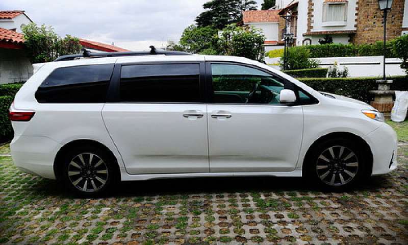 Toyota Sienna 3.5 Xl...