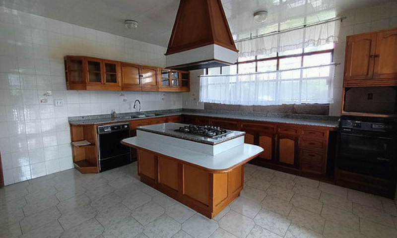 Casa En Venta En Val...