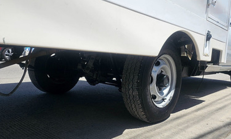 Nissan Np300 2.4 Cha...