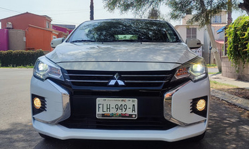 Mitsubishi Mirage G4...