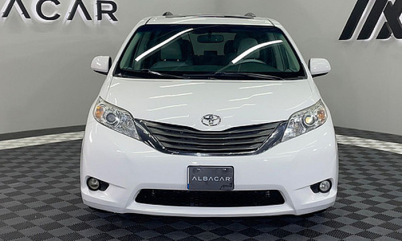 Toyota Sienna 2012...