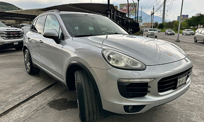 Porsche Cayenne 2016...