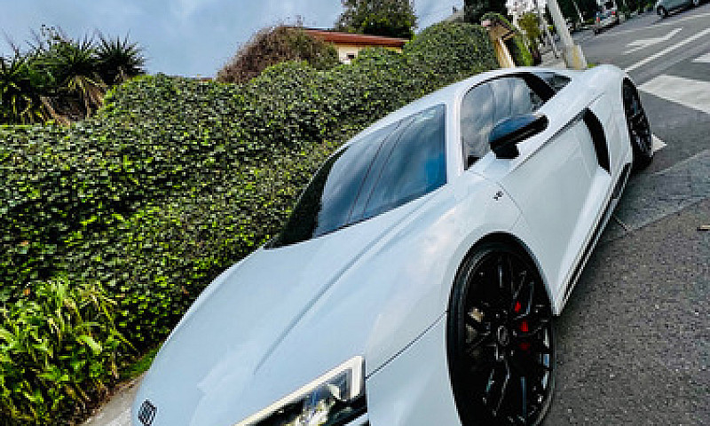 Audi R8 Coupé 5.2 V1...