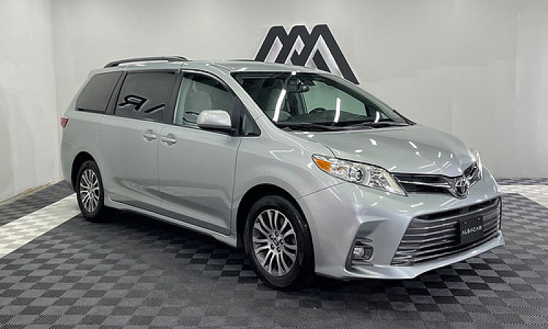 Toyota Sienna 2019...