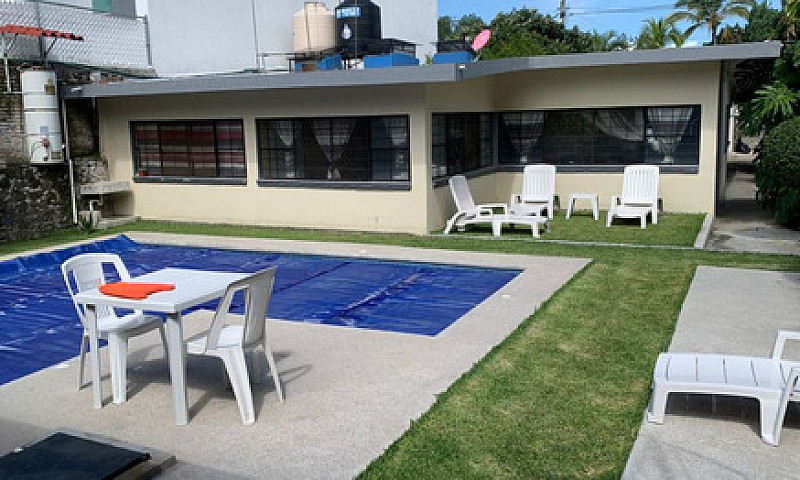 Casa Con Alberca En ...