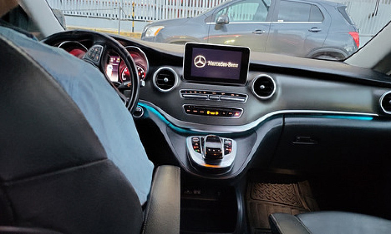 Mercedes Benz V250 P...
