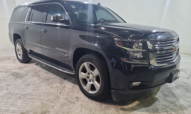 Chevrolet Suburban 2...