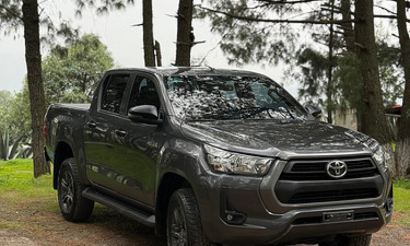Toyota Hilux 2.7 Cab...