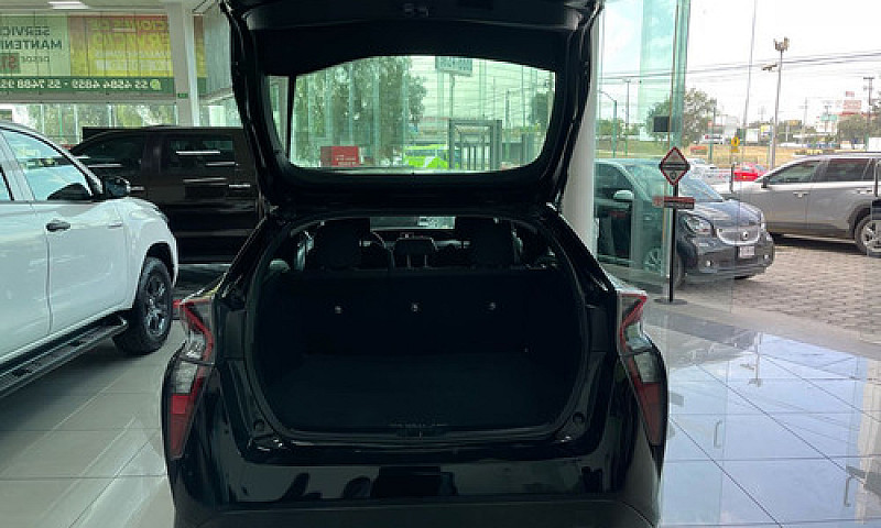 Toyota Prius 2018...