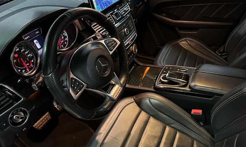 Unico Mercedes-Benz ...