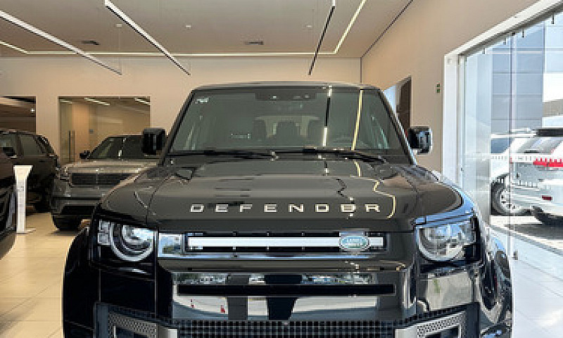 Land Rover Defender ...