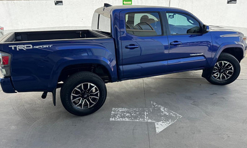 Toyota Tacoma 2023...