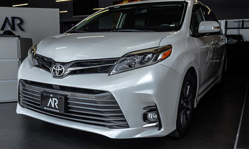 Toyota Sienna 2019...