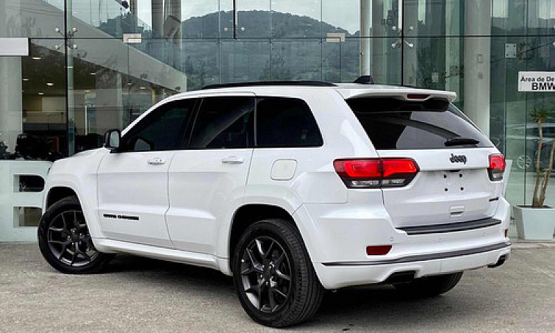 Jeep Grand Cherokee ...