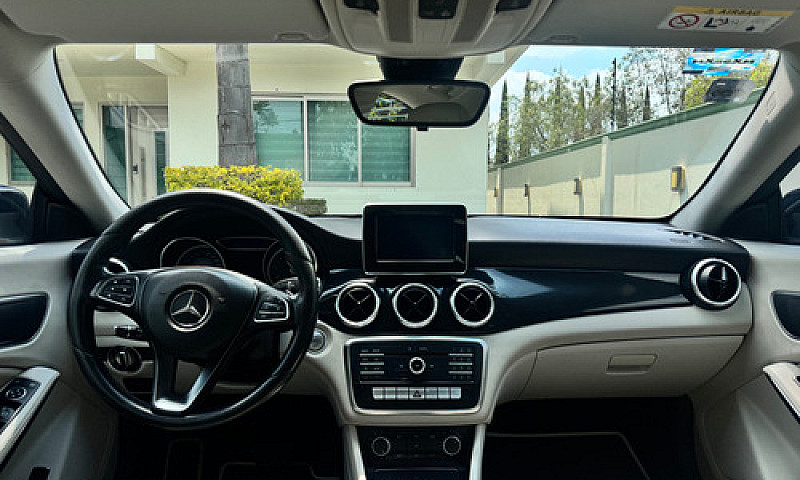 Mercedes-Benz Clase ...