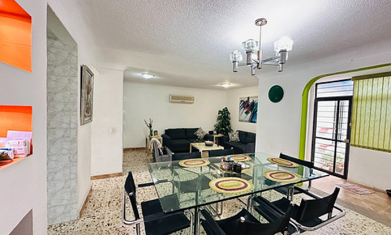 Casa En Cuernavaca, ...