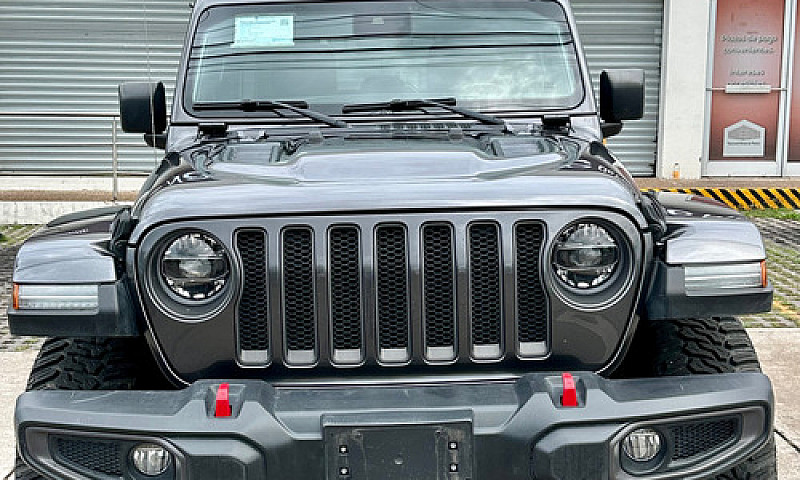 Jeep Wrangler 3.6 V6...