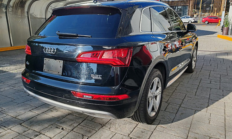 Audi Q5 2018...