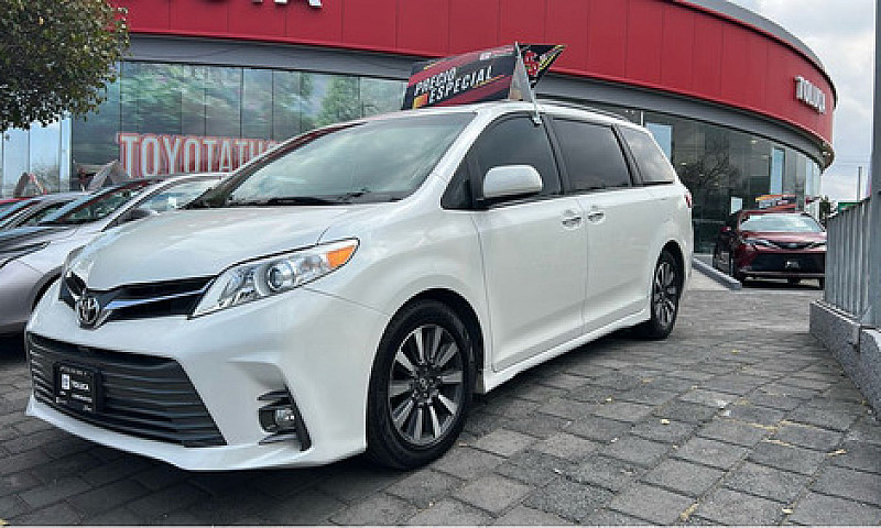 Toyota Sienna 2019...