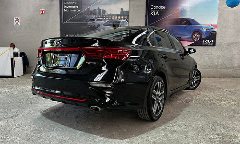 Kia Forte Sedan 2021...
