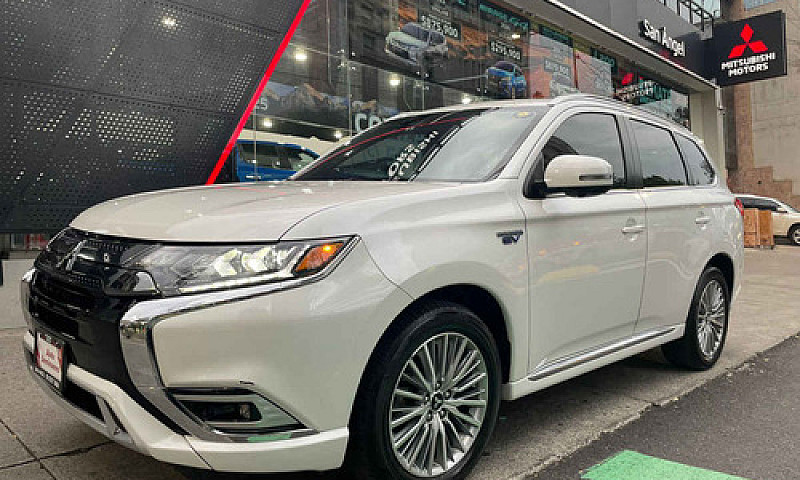 Mitsubishi Outlander...