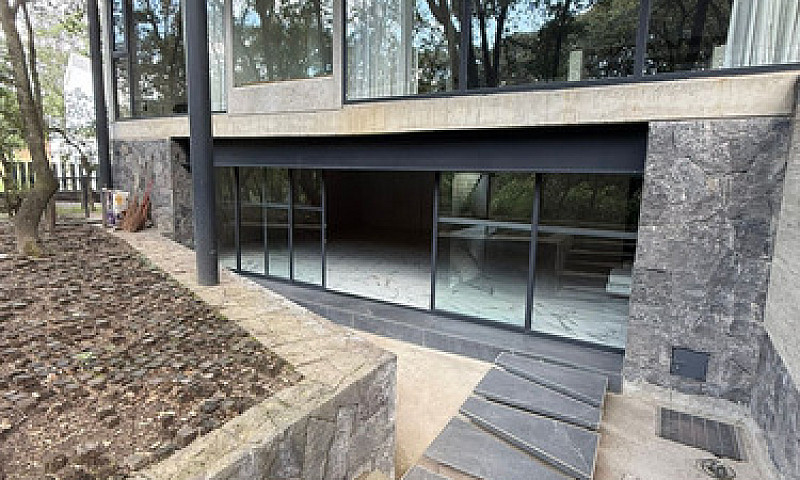 Hermosa Residencia E...