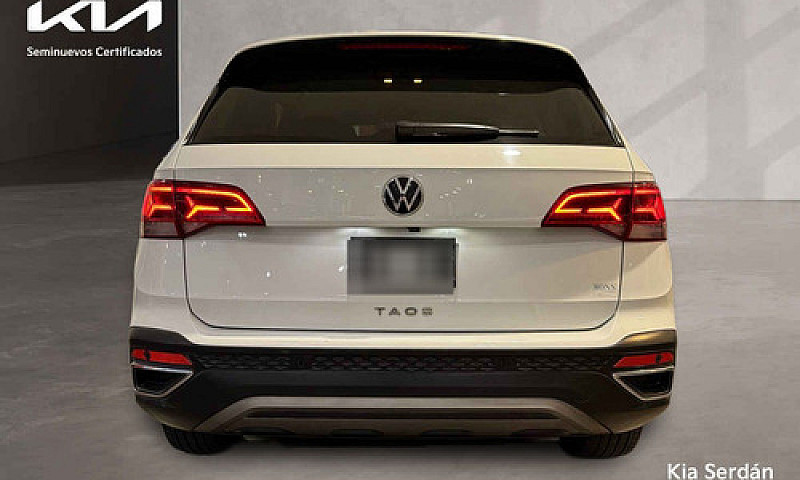 Volkswagen Taos 2022...