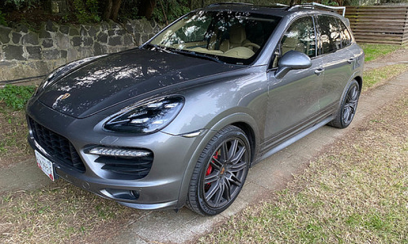 Porsche Cayenne Gts ...