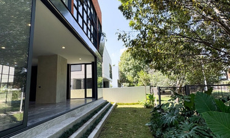 Moderna Casa Inspira...