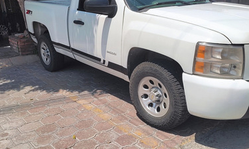 Chevrolet Silverado ...
