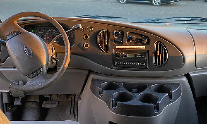 Van Ford E-350 Súper...