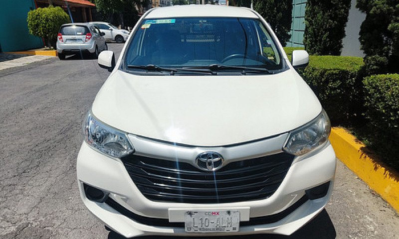 Toyota Avanza 1.5 Ca...