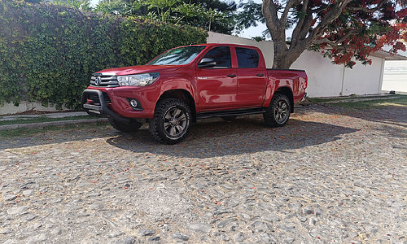 Toyota Hilux 2.7 Cab...