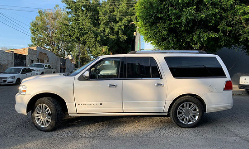 Lincoln Navigator 20...